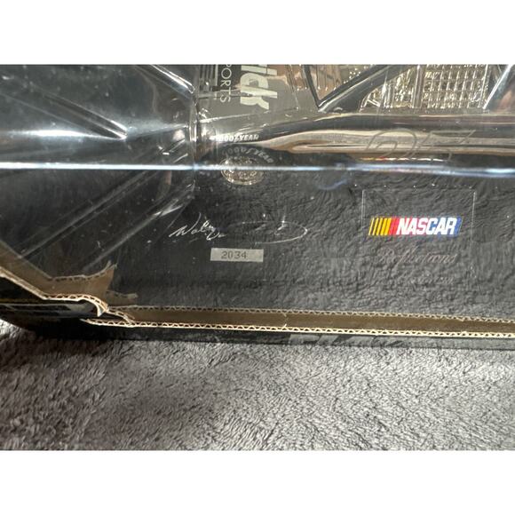 Racing Champions 1:24 Scale Die Cast Nascar Reflections In Platinum #25 - Picture 6 of 6